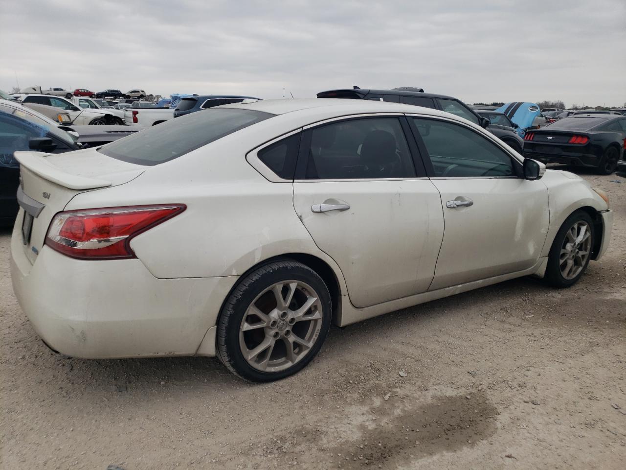 Obraz 3 z 2013 NISSAN ALTIMA 2.5 2013 z VIN 1N4AL3APXDN569395