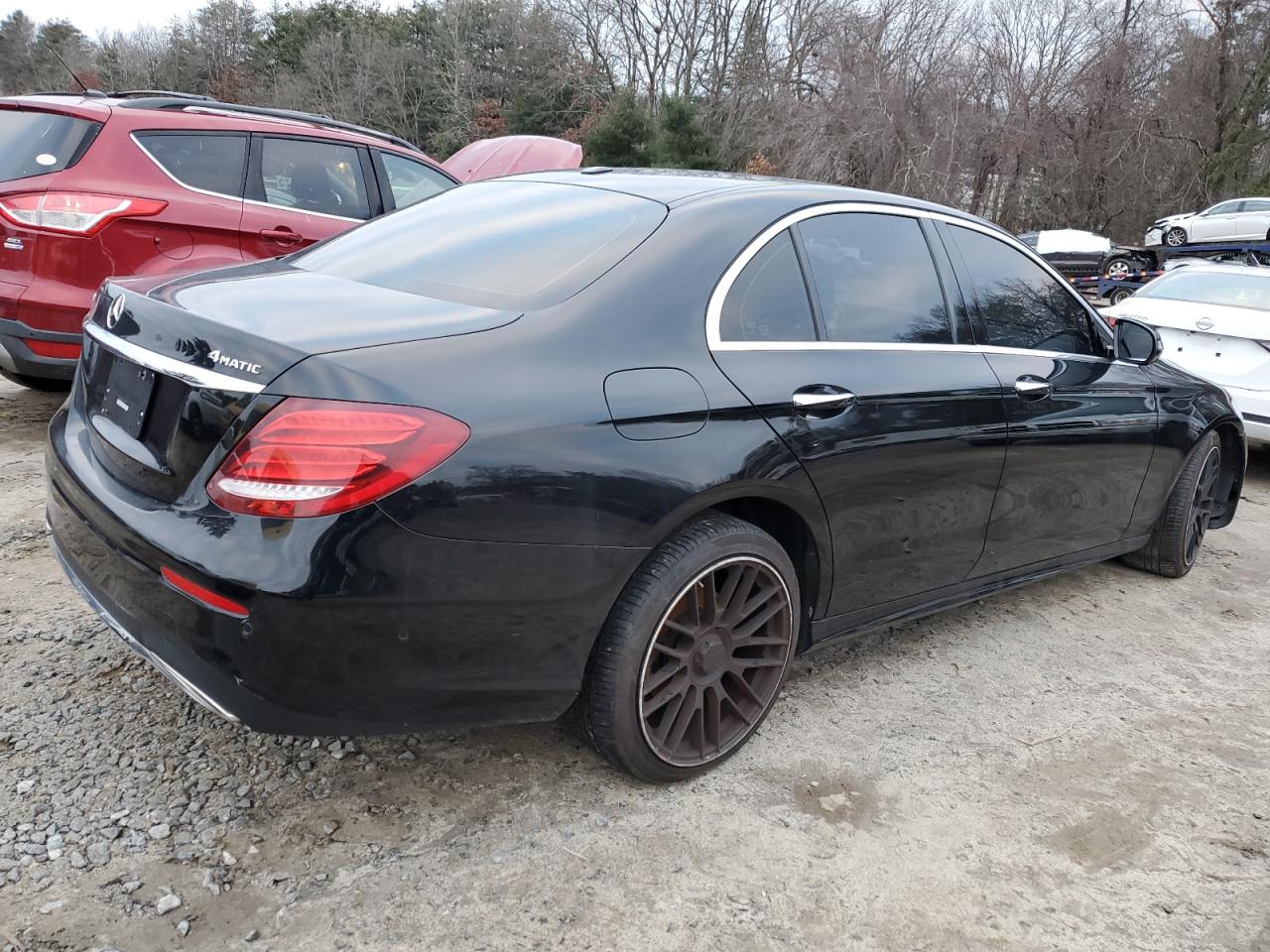 Obraz 3 z 2019 MERCEDES-BENZ E 300 4MATIC 2019 z VIN WDDZF4KB9KA504187