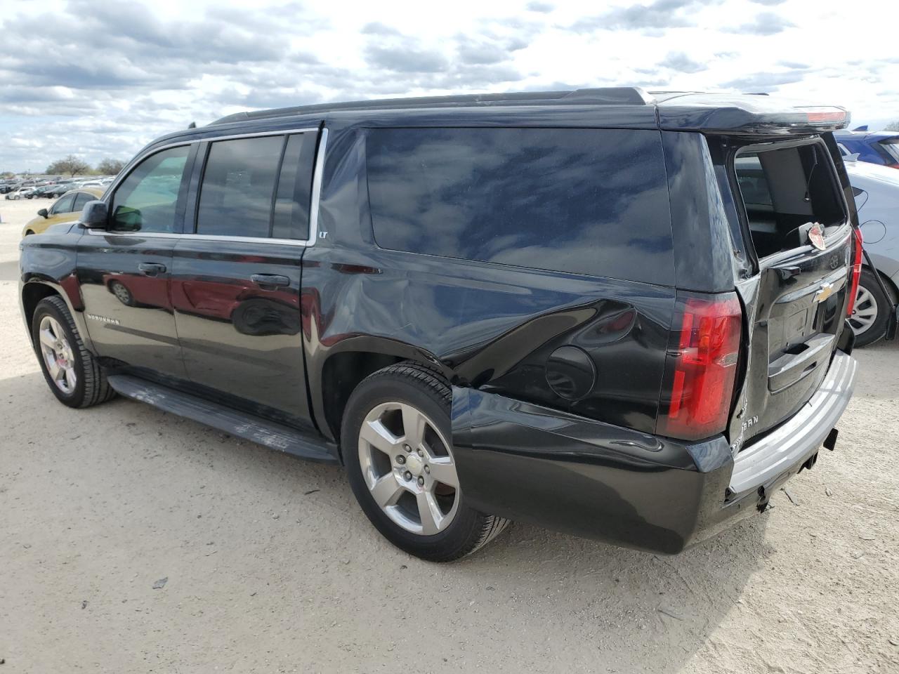 Изображение 2 2018 CHEVROLET SUBURBAN C1500 LT 2018 с VIN 1GNSCHKC8JR306549