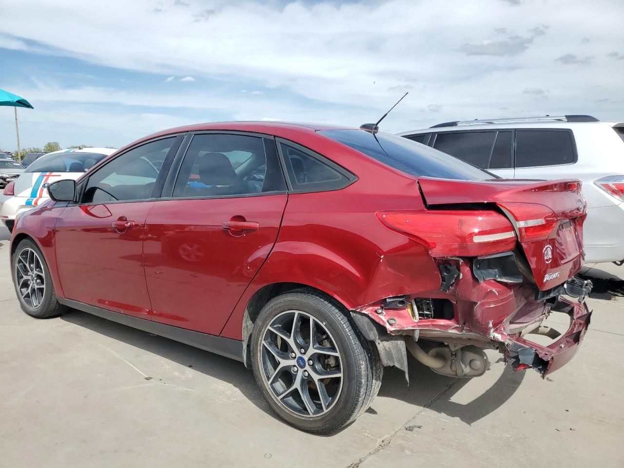 Image 2 of 2017 FORD FOCUS SEL 2017 with VIN 1FADP3H25HL257868