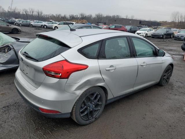 Image 3 of 2016 FORD FOCUS SE 2016 with VIN 1FADP3K20GL321614