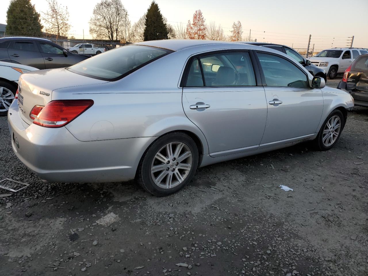 Image 3 of 2006 TOYOTA AVALON XL 2006 with VIN 4T1BK36BX6U129230