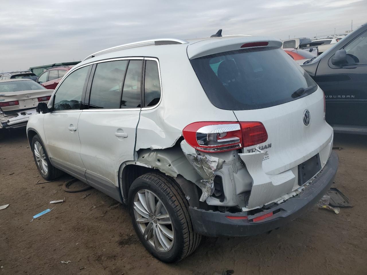 Изображение 2 2014 VOLKSWAGEN TIGUAN S 2014 с VIN WVGBV3AXXEW562592