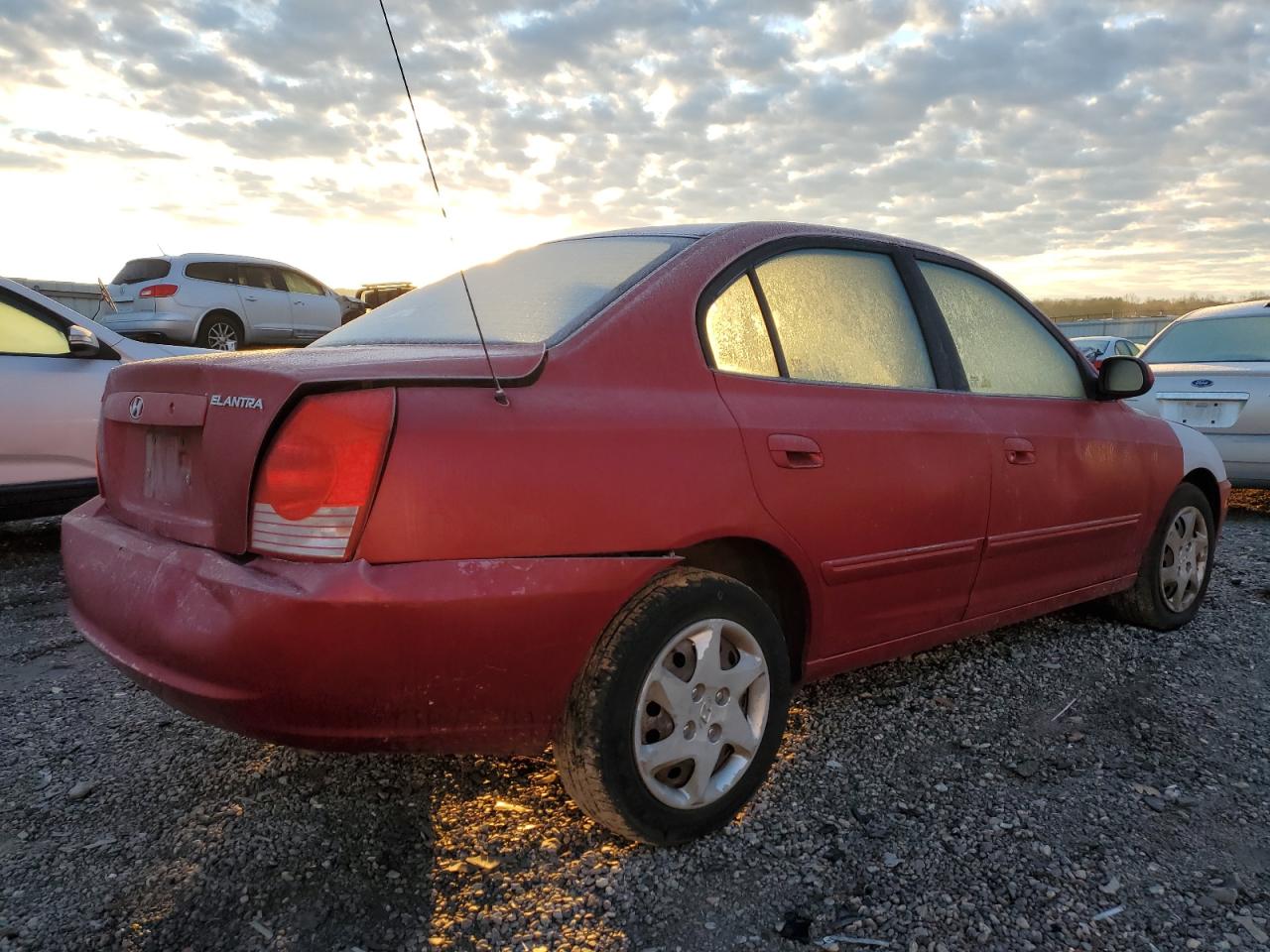 Image 3 of 2004 HYUNDAI ELANTRA GLS 2004 with VIN KMHDN46D34U863826