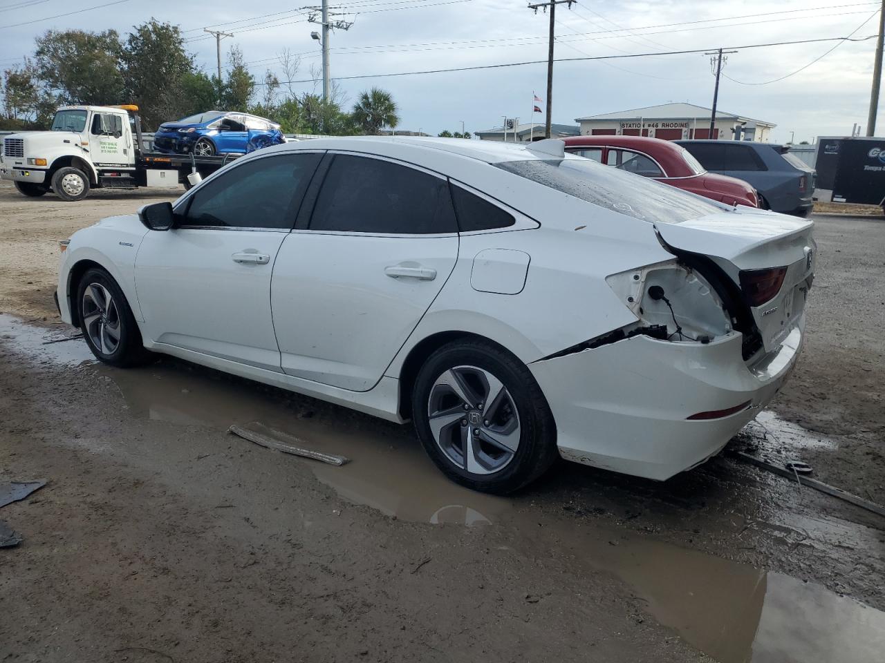 Image 2 of 2019 HONDA INSIGHT EX 2019 with VIN 19XZE4F53KE021387