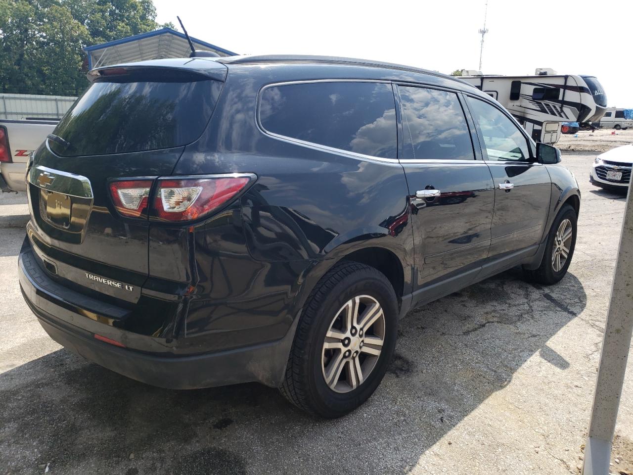 Image 3 of 2016 CHEVROLET TRAVERSE LT 2016 with VIN 1GNKRHKD7GJ199279