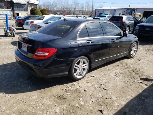 Obraz 3 z 2014 MERCEDES-BENZ C 250 2014 z VIN WDDGF4HB1ER307910