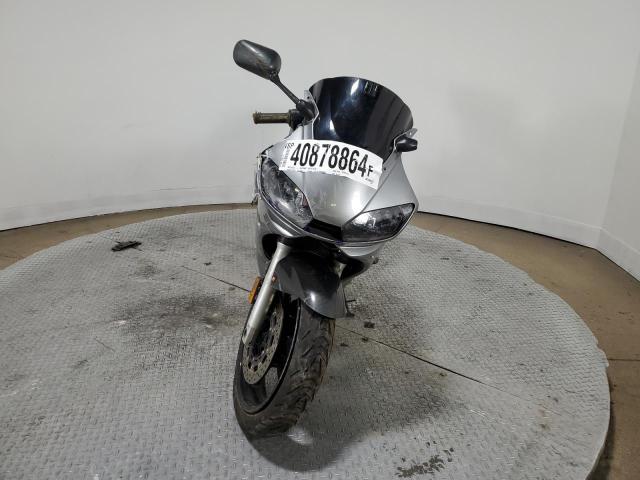 Obraz 2 z 2001 YAMAHA YZFR6 L 2001 z VIN JYARJ04E21A018307