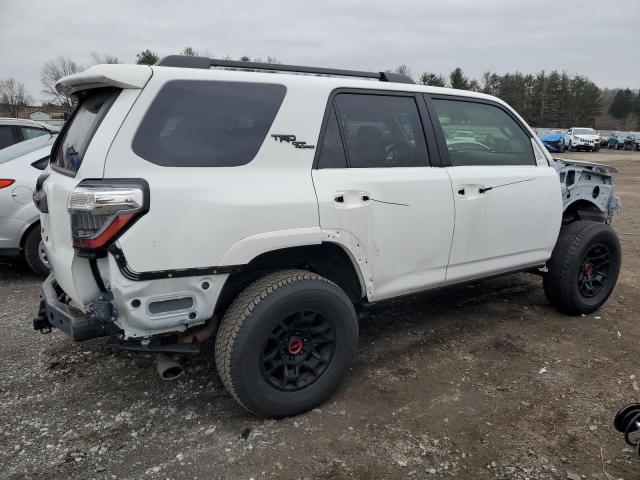 Изображение 3 2022 TOYOTA 4RUNNER SR5 PREMIUM 2022 с VIN JTERU5JR8N6007039