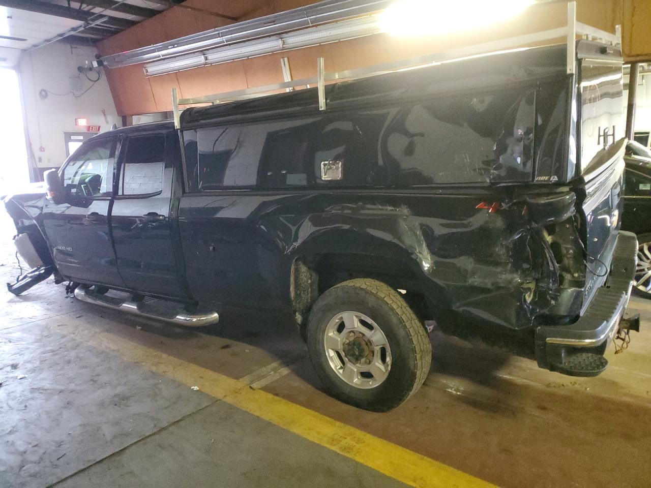 Image 2 of 2019 CHEVROLET SILVERADO K2500 HEAVY DUTY LT 2019 with VIN 2GC2KSEG9K1153102