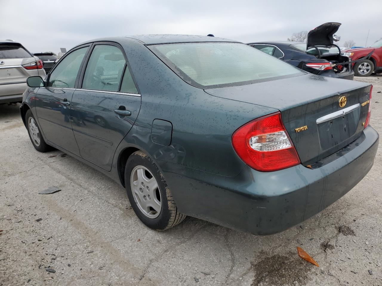 Image 2 of 2002 TOYOTA CAMRY LE 2002 with VIN 4T1BF30K82U509352