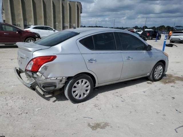 Obraz 3 z 2017 NISSAN VERSA S 2017 z VIN 3N1CN7AP5HK422873