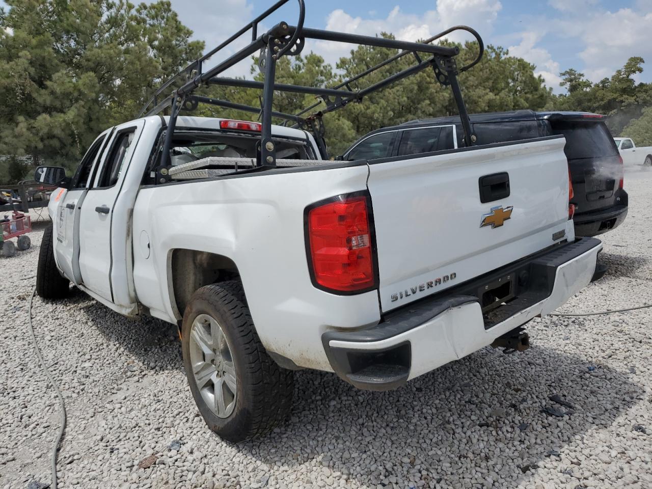 Image 2 of 2017 CHEVROLET SILVERADO C1500 CUSTOM 2017 with VIN 1GCRCPEC7HZ368192