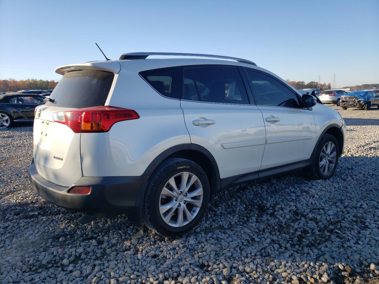 Obraz 3 z 2014 TOYOTA RAV4 LIMITED 2014 z VIN JTMYFREV0ED039343