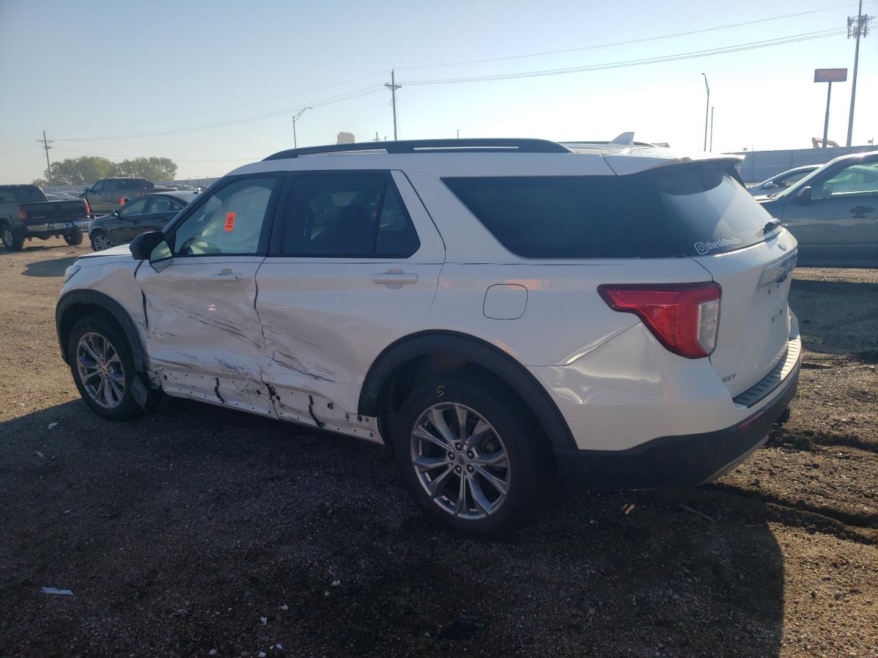 Изображение 2 2022 FORD EXPLORER XLT 2022 с VIN 1FMSK8DH8NGA67408