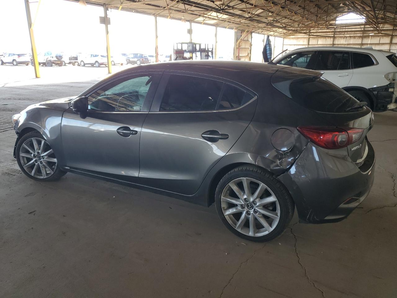 Изображение 2 2017 MAZDA 3 TOURING 2017 с VIN 3MZBN1L34HM154691