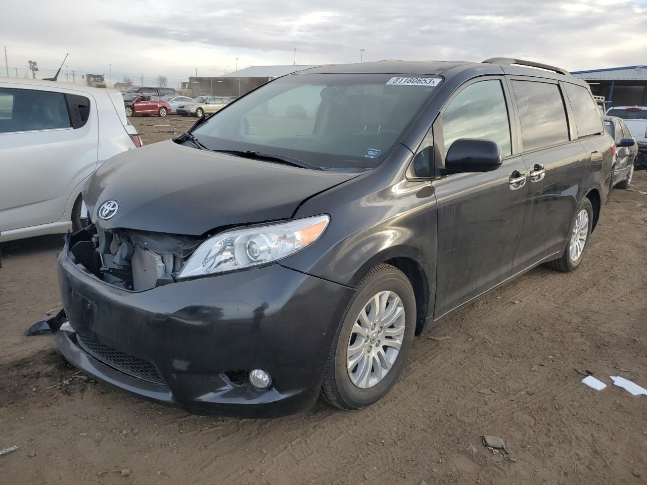 Image 1 of 2015 TOYOTA SIENNA XLE 2015 with VIN 5TDYK3DCXFS583248
