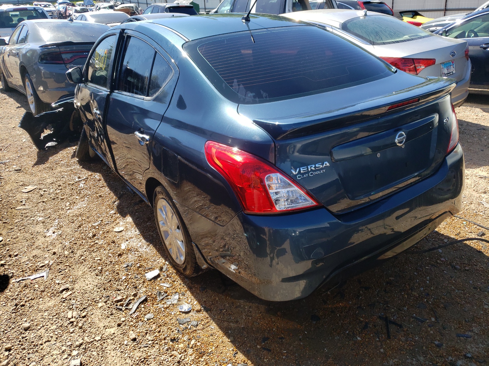 Obraz 3 z 2017 NISSAN VERSA S 2017 z VIN 3N1CN7AP2HL884320