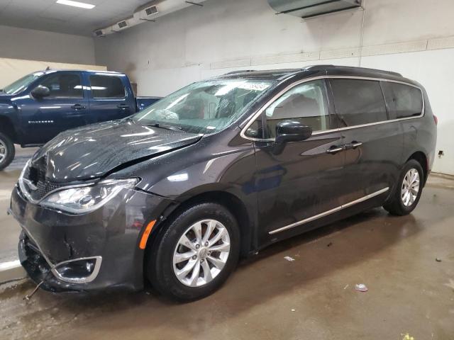Image 1 of 2017 CHRYSLER PACIFICA TOURING L 2017 with VIN 2C4RC1BG9HR524568
