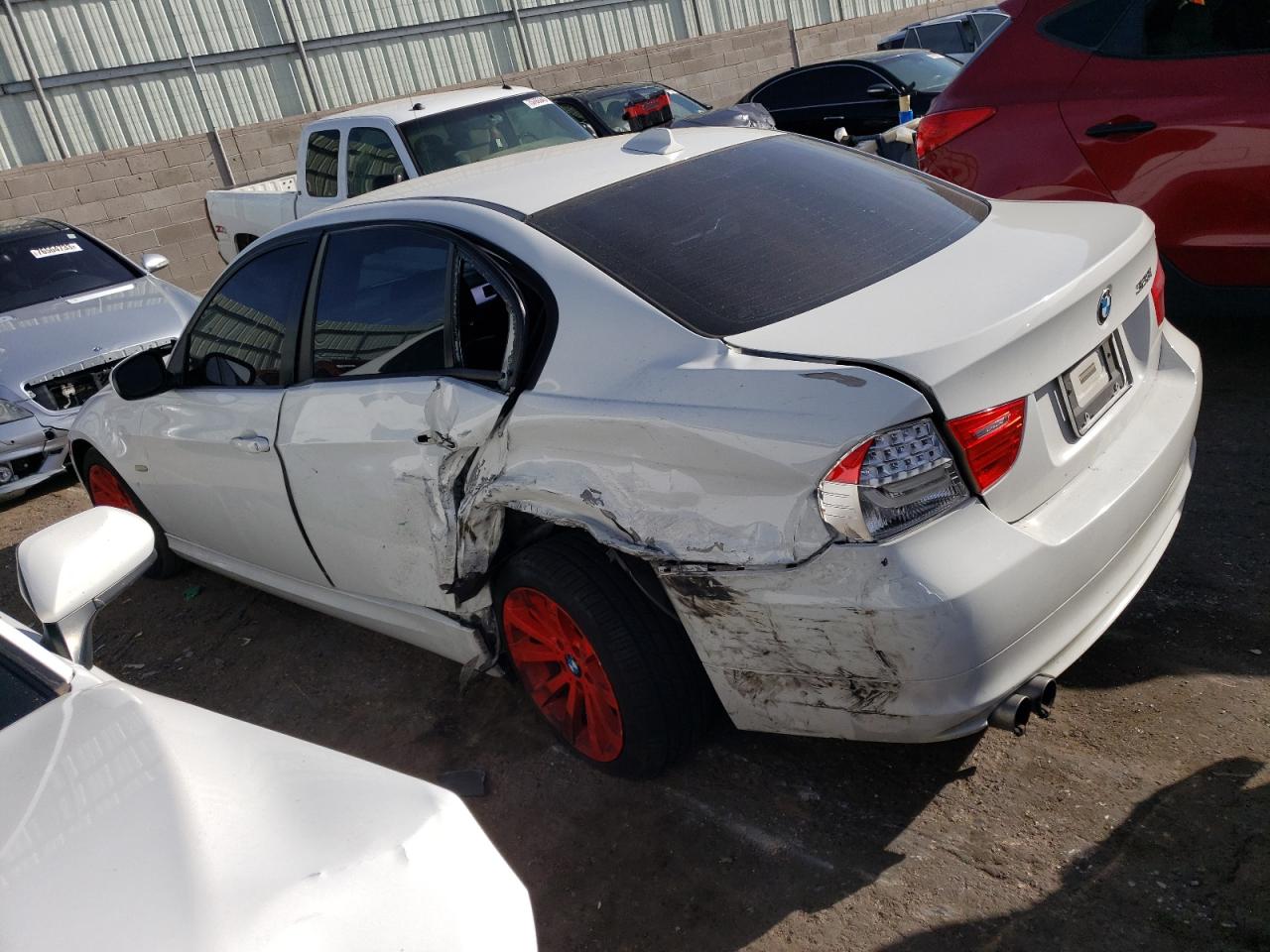 Obraz 2 z 2011 BMW 328 I SULEV 2011 z VIN WBAPH5G59BNM79947