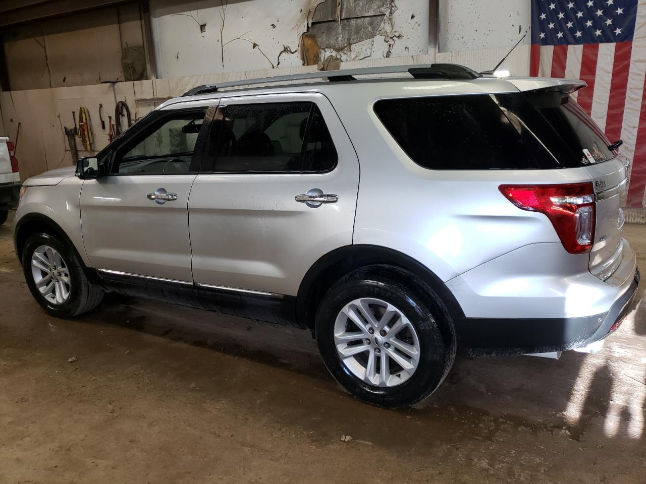 Image 2 of 2013 FORD EXPLORER XLT 2013 with VIN 1FM5K8D84DGC64362