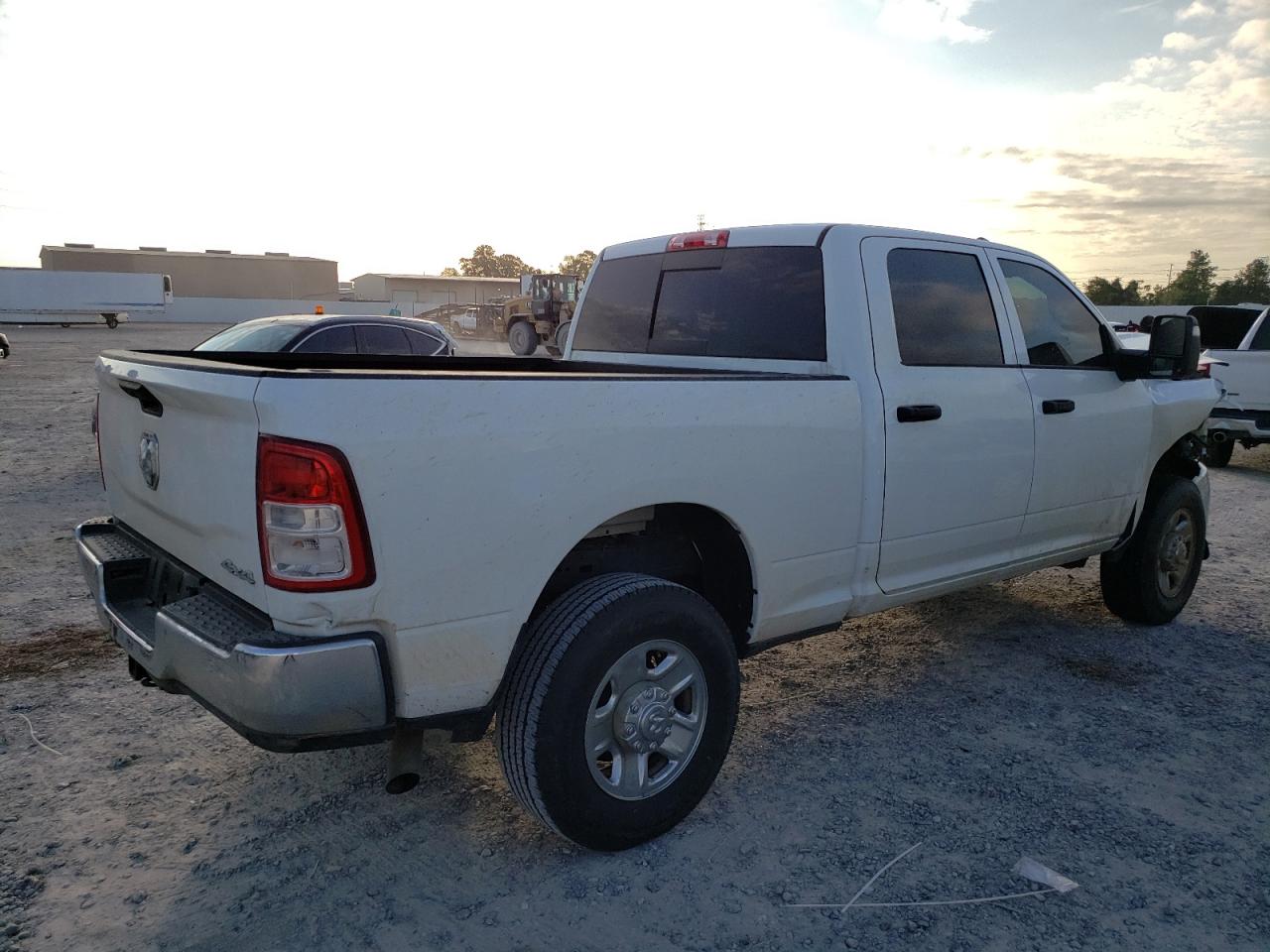 Изображение 3 2023 RAM 2500 TRADESMAN 2023 с VIN 3C6UR5CJ4PG504069