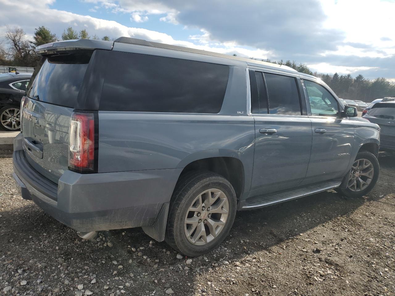 Изображение 3 2016 GMC YUKON XL K1500 SLT 2016 с VIN 1GKS2GKC8GR100795