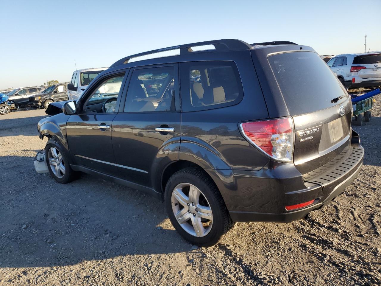Obraz 2 z 2010 SUBARU FORESTER 2.5X PREMIUM 2010 z VIN JF2SH6CC3AH738633