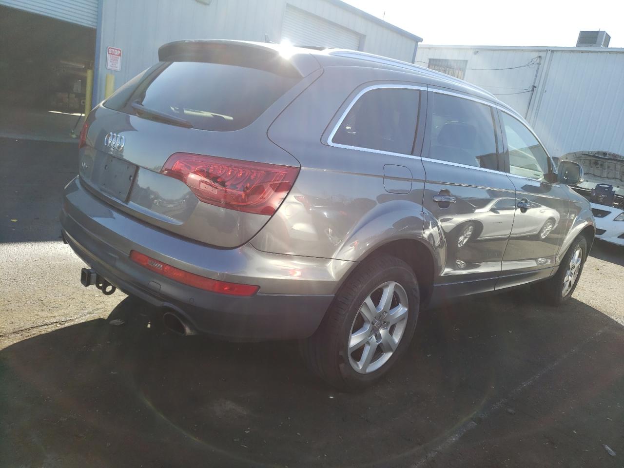 Image 3 of 2013 AUDI Q7 PREMIUM PLUS 2013 with VIN WA1LGAFE3DD013142