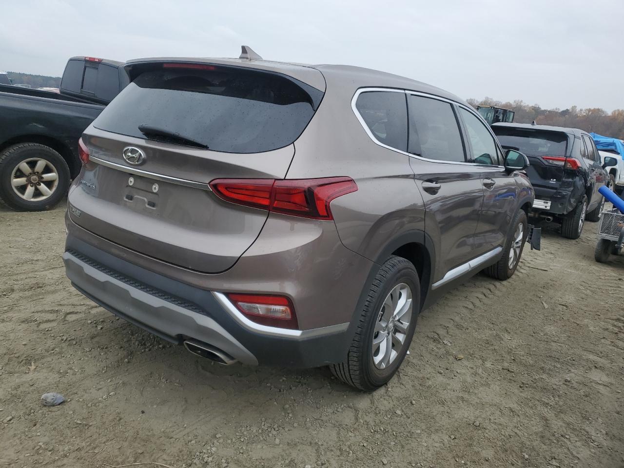 Obraz 3 z 2019 HYUNDAI SANTA FE SEL 2019 z VIN 5NMS33AD2KH035032