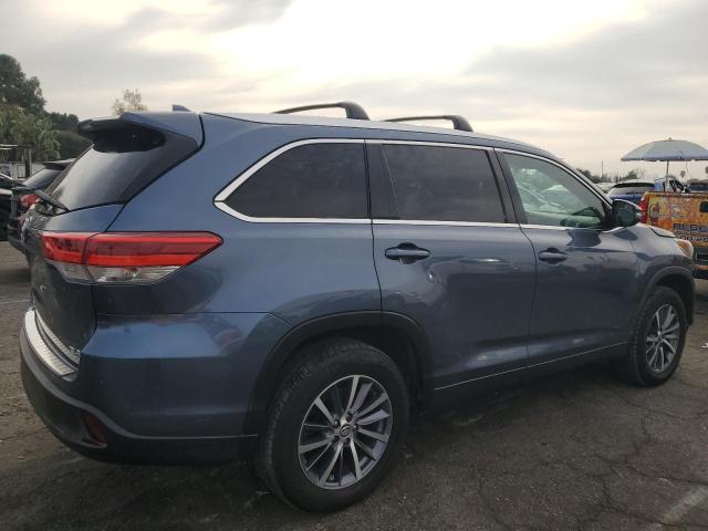 Obraz 3 z 2018 TOYOTA HIGHLANDER SE 2018 z VIN 5TDKZRFH6JS245688