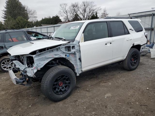 Изображение 1 2022 TOYOTA 4RUNNER SR5 PREMIUM 2022 с VIN JTERU5JR8N6007039