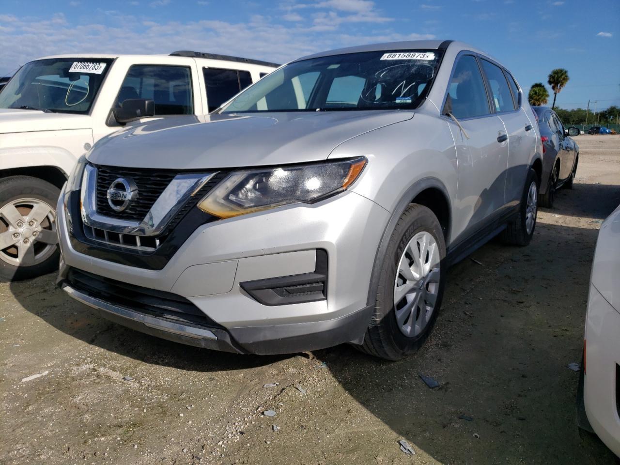 Image 1 of 2017 NISSAN ROGUE S 2017 with VIN KNMAT2MT2HP500188