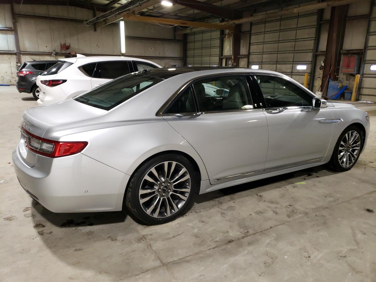 Image 3 of 2017 LINCOLN CONTINENTAL RESERVE 2017 with VIN 1LN6L9NC7H5605426