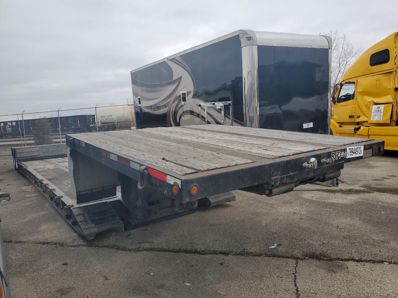 Image 1 of 2006 XL TRAILER 2006 with VIN 4U3J048256L006388