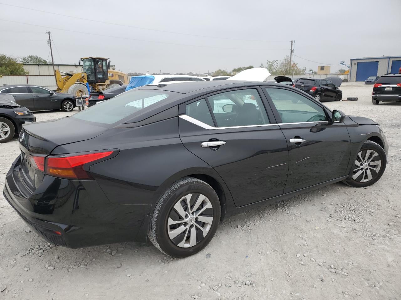 Изображение 3 2019 NISSAN ALTIMA S 2019 с VIN 1N4BL4BV3KC136680