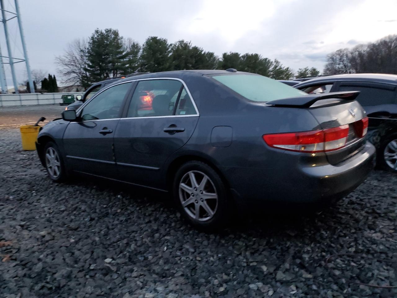 Изображение 2 2004 HONDA ACCORD EX 2004 с VIN 1HGCM66574A052332