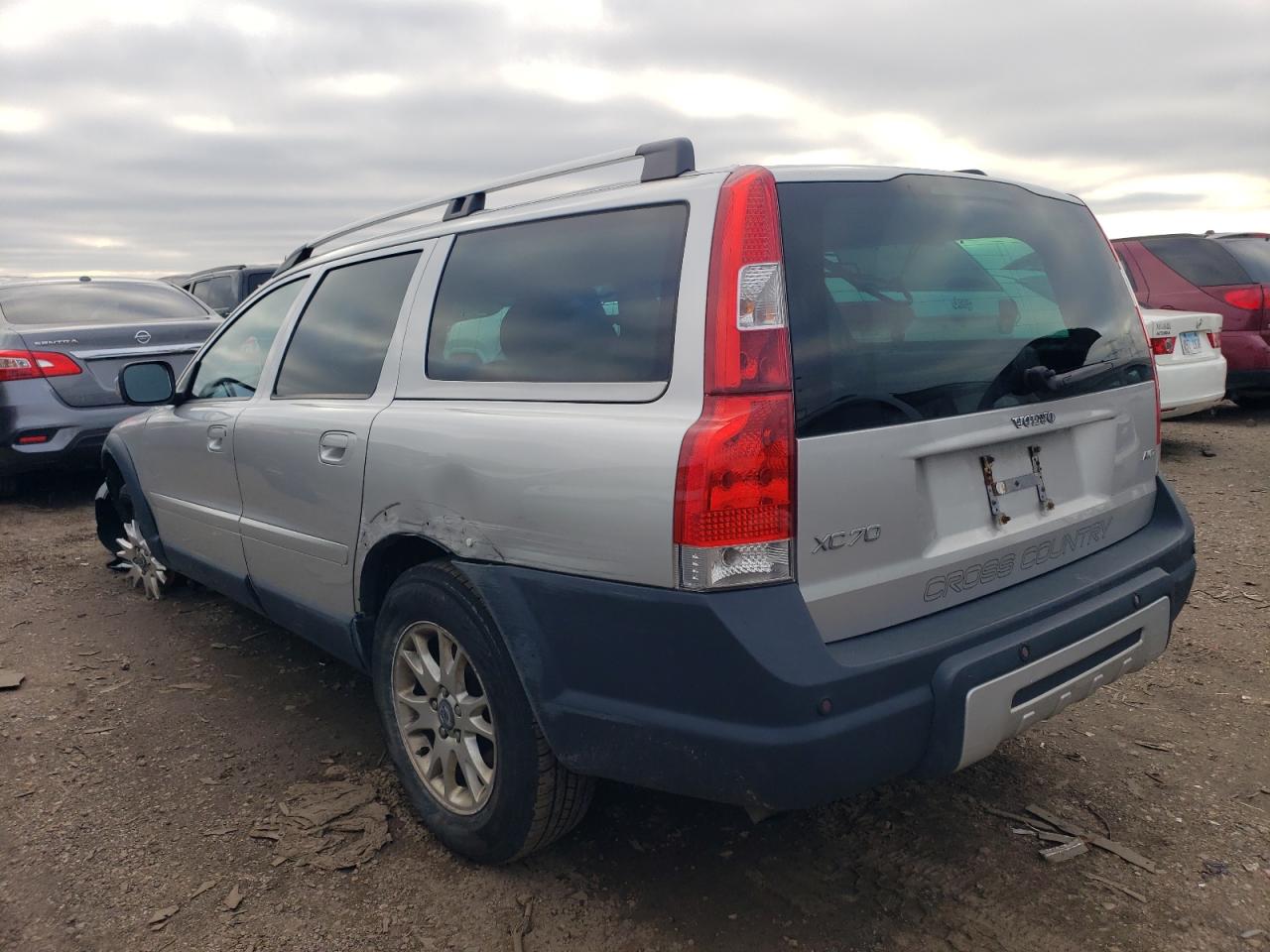 Image 2 of 2007 VOLVO XC70  2007 with VIN YV4SZ592371255534
