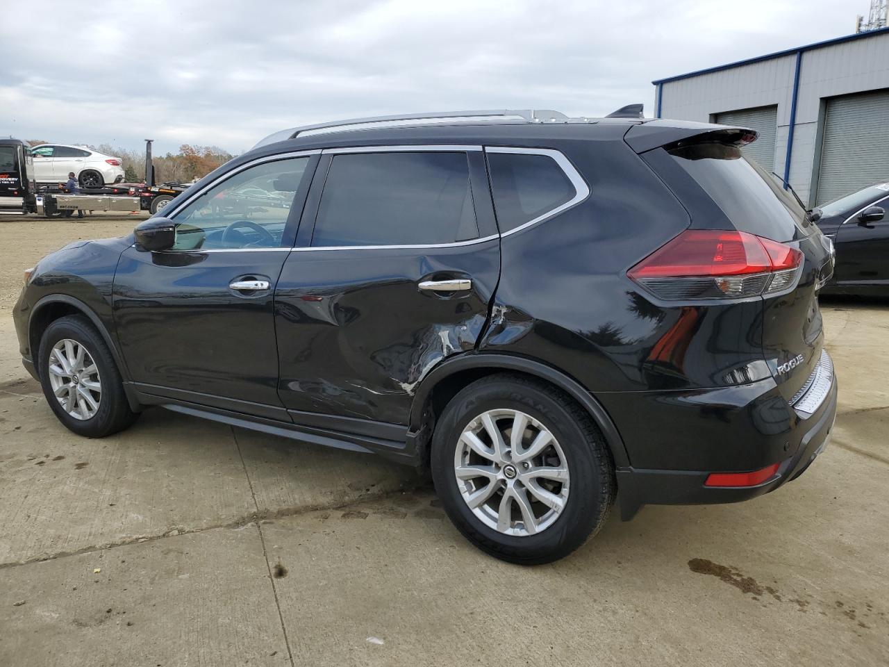Image 2 of 2019 NISSAN ROGUE S 2019 with VIN JN8AT2MV7KW378253