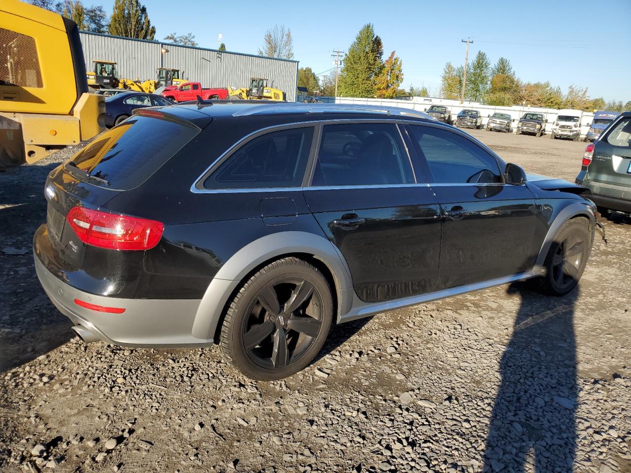 Image 3 of 2013 AUDI A4 ALLROAD PREMIUM PLUS 2013 with VIN WA1UFAFLXDA091036