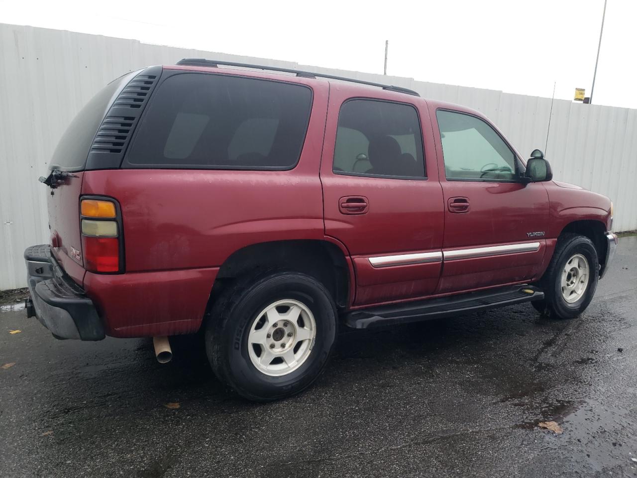 Изображение 3 2004 GMC YUKON  2004 с VIN 1GKEC13V14J193239