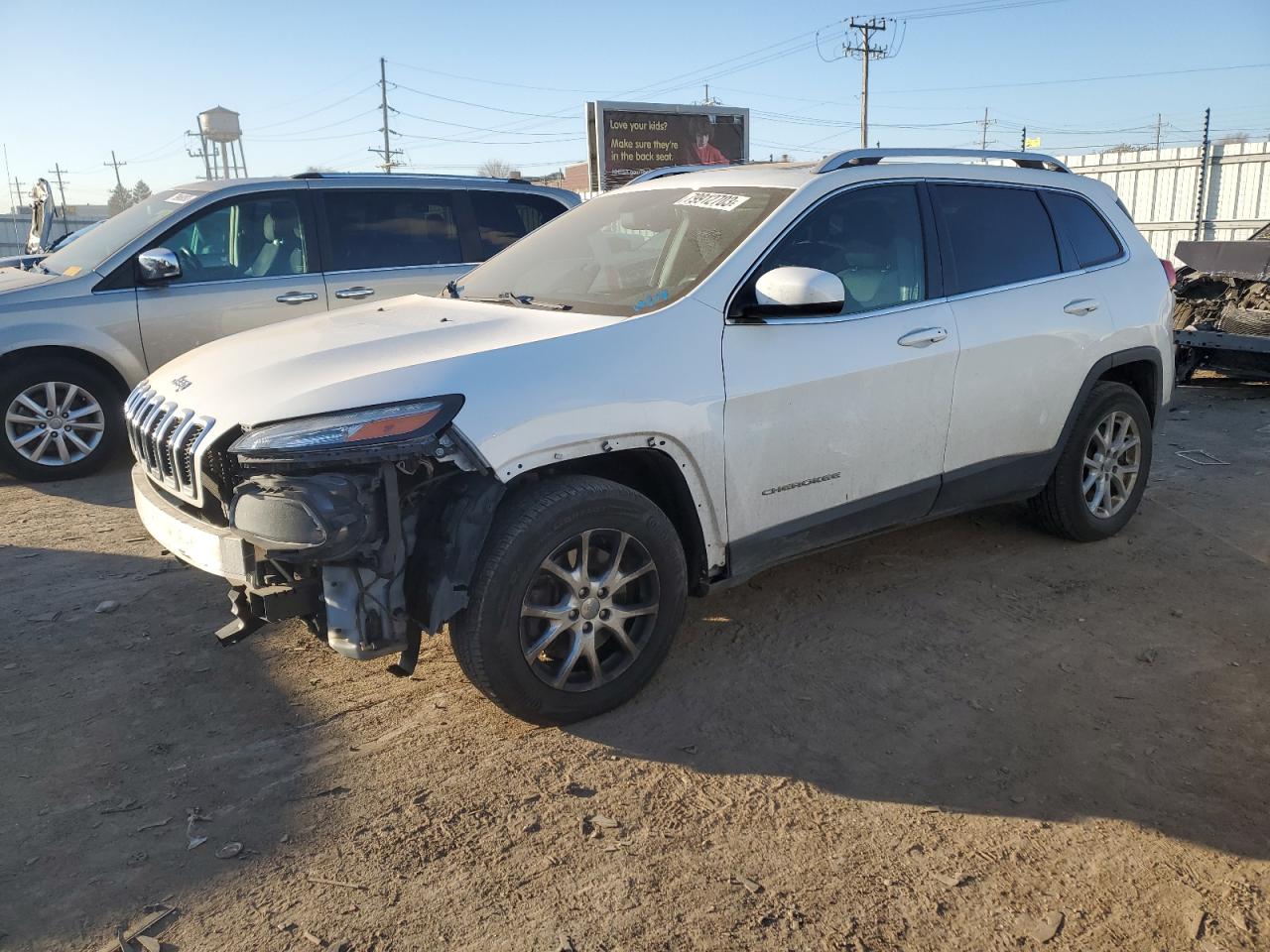 Image 1 of 2014 JEEP CHEROKEE LATITUDE 2014 with VIN 1C4PJMCS4EW121019