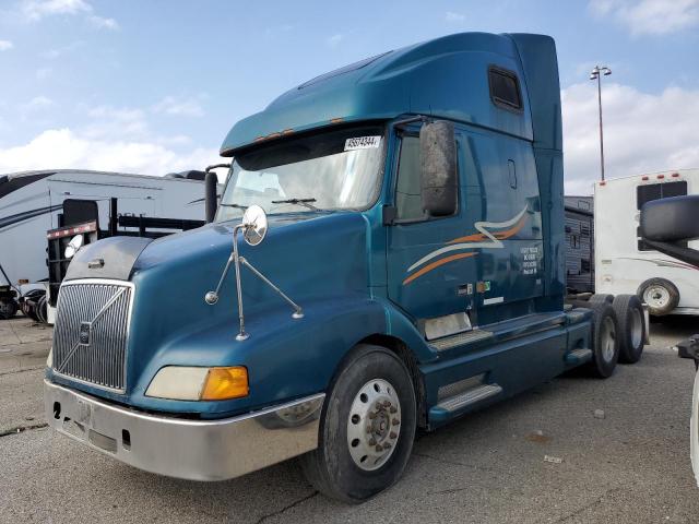 Image 2 of 2000 VOLVO VN  2000 with VIN 4V4ND4JJ9YN236450
