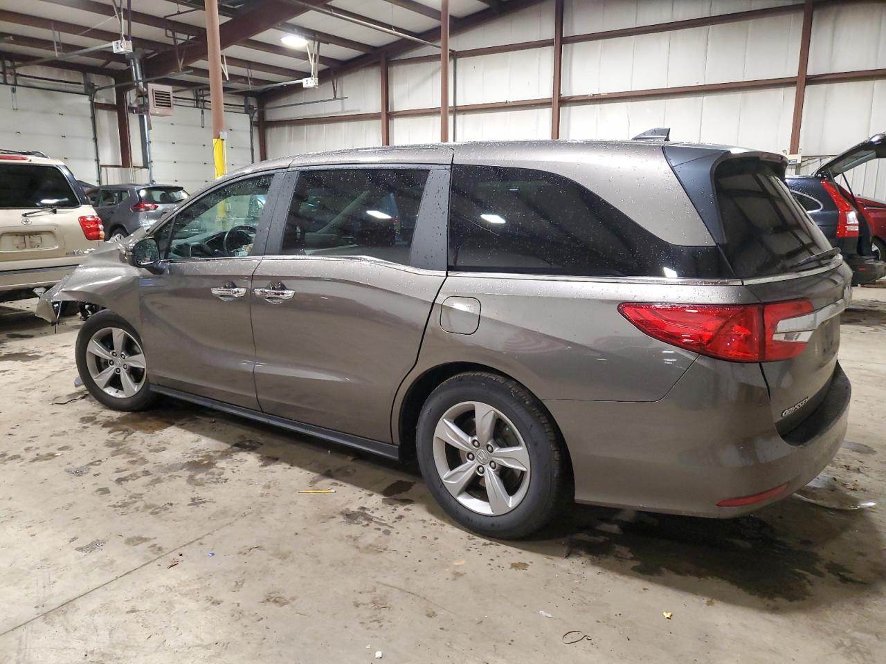 Image 2 of 2020 HONDA ODYSSEY EXL 2020 with VIN 5FNRL6H73LB059469