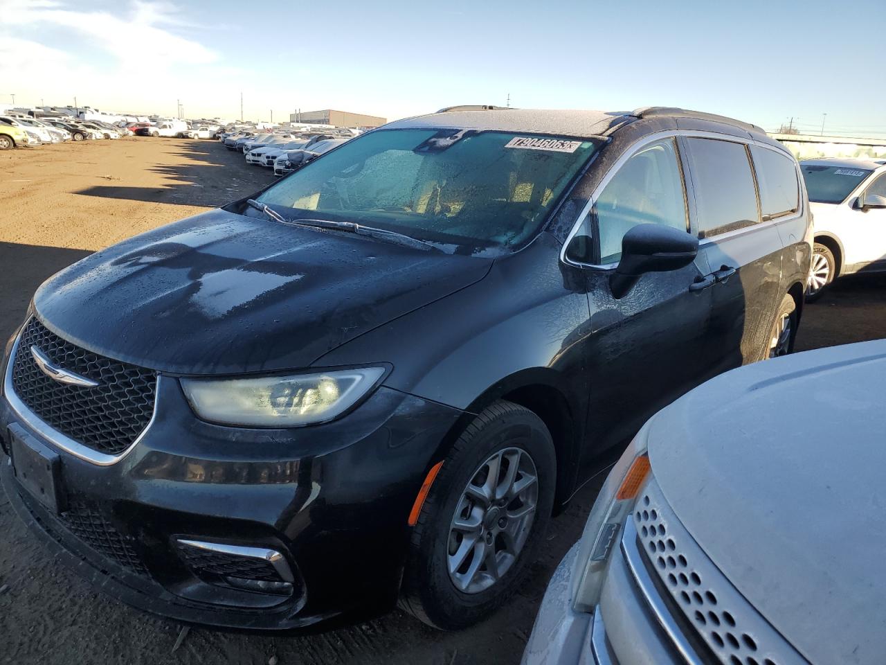 Image 1 of Chrysler Pacifica Touring L 2022 with VIN 2C4RC1BG8NR178203