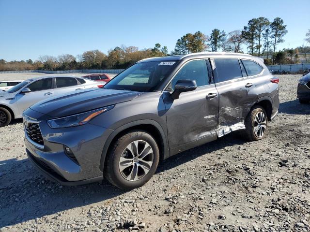 Obraz 1 z 2022 TOYOTA HIGHLANDER XLE 2022 z VIN 5TDGZRAH1NS116891