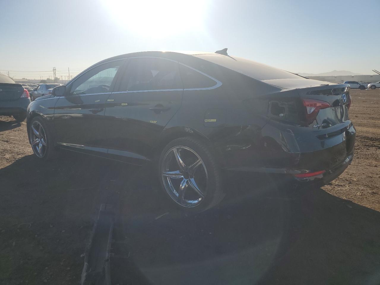 Obraz 2 z 2015 HYUNDAI SONATA SE 2015 z VIN 5NPE24AF8FH155756