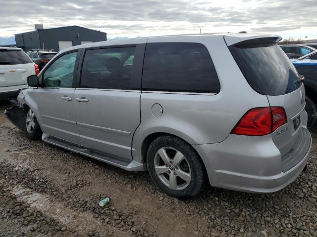 Image 2 of 2010 VOLKSWAGEN ROUTAN SEL 2010 with VIN 2V4RW5DX5AR199442