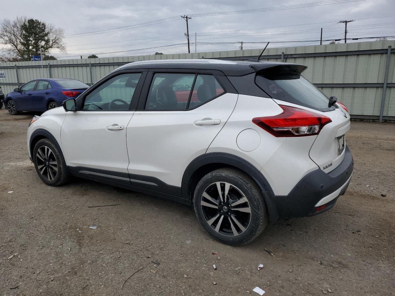 Obraz 2 z 2020 NISSAN KICKS SR 2020 z VIN 3N1CP5DV8LL560936