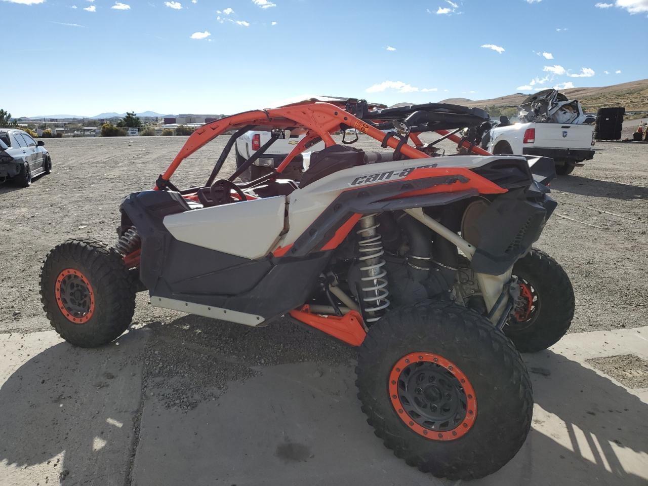 Obraz 3 z 2021 CAN-AM MAVERICK X3 X RC TURBO RR 2021 z VIN 3JBVVAV45MK001915